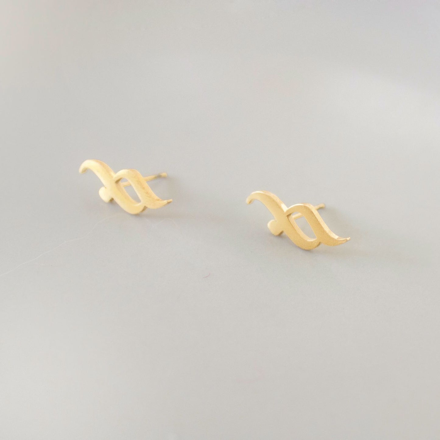 Hobb حب Earrings
