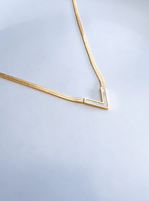 Necklaces - Brasebys