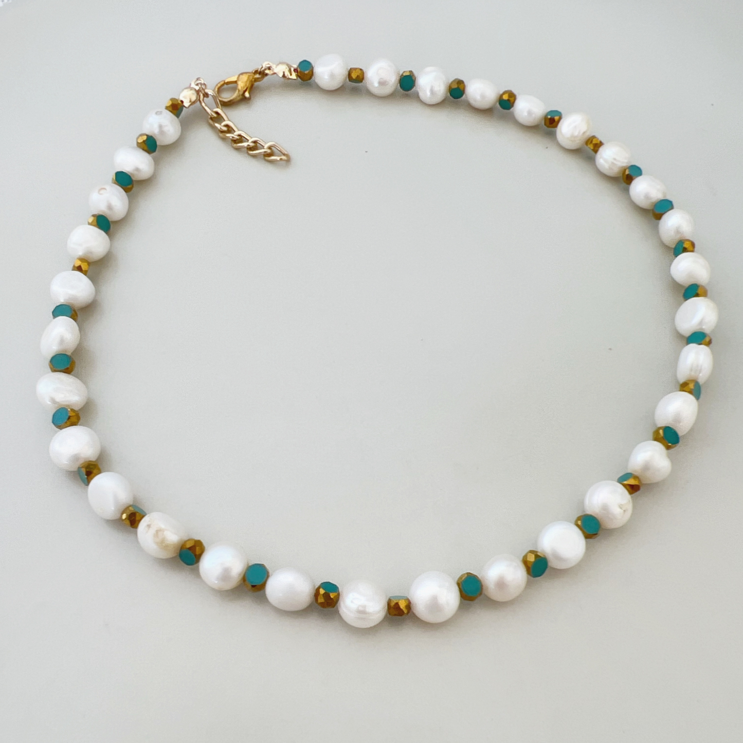 White Pearls Beaded Necklace